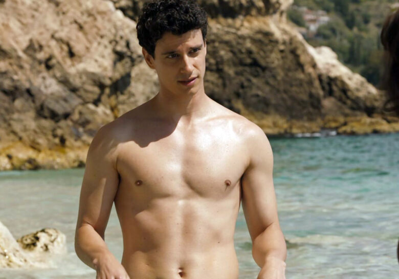 Adam DiMarco in 'The White Lotus'