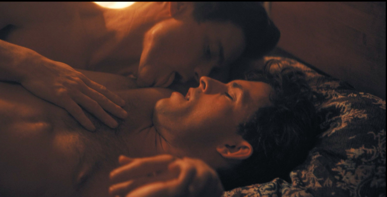 Matt Bomer and Jonathan Bailey in Fellow Travelers