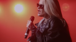 Sky Ferreira performs "I need you now" at Coachella